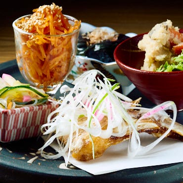 職人のおばんざい食べ放題の店 番菜百薬_自慢のおばんざいをお得な食べ放題で