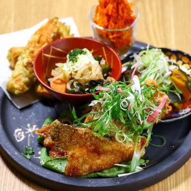 職人のおばんざい食べ放題の店 番菜百薬_職人のおばんざい 5種盛り合わせ