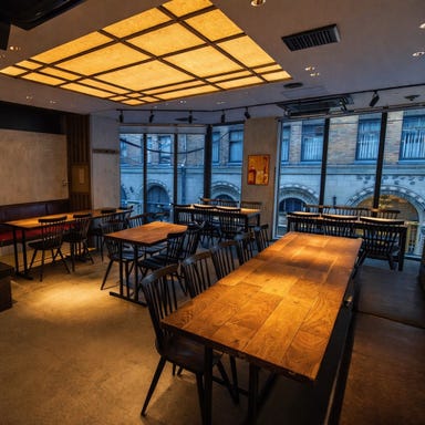 大衆韓国酒場 チュルギダ_【テーブル席】落ち着いた雰囲気の中で韓国料理を存分に楽しむ!