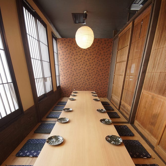 個室 泳ぎイカ 九州うまか 近鉄奈良駅前店 奈良市 居酒屋 ぐるなび