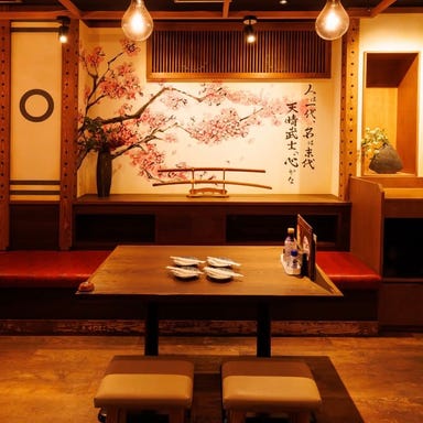 おでん＆カニ料理＆日本酒 食べ放題 はなこま上野店 店内の画像