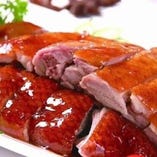 香港美食おすすめ肉料理！北京ダック・ローストポーク・蒸し鶏他