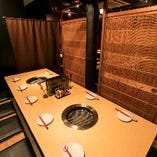 【完全個室】あじろで仕切られた、京都らしい風情のあるお部屋です♪