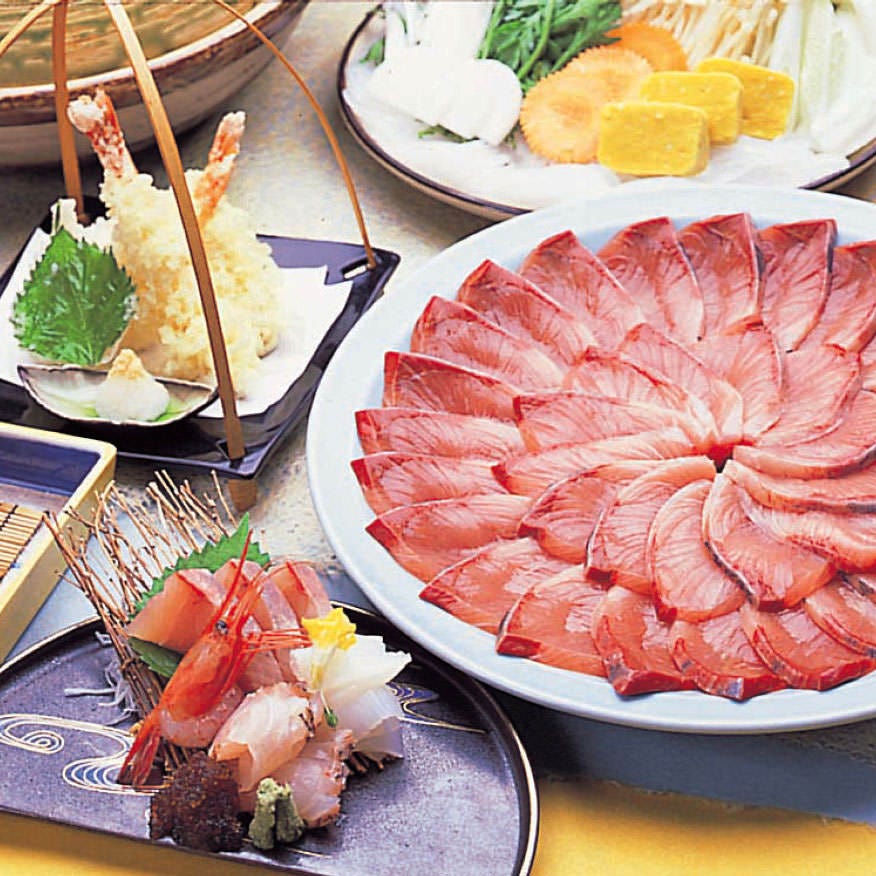 加賀料理 大名茶家 コース 12月 2月限定 ぶりしゃぶ鍋コース 全7品 7 150円 税込 石川の冬の人気物 要予約でお願いします ぐるなび 加賀料理 大名茶家 コース 12月 2月限定 ぶりしゃぶ鍋コース 全7品 7 150円 税込 石川の冬の人気物 要予約でお願いします ぐるなび