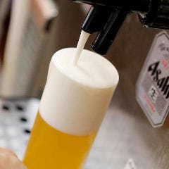 アサヒの生ビールやカクテル、食後酒が豊富に揃います