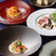 旬の食材を味わえるコースを是非ご堪能くださいませ。
