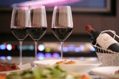 厳選食材を使用したコースからライトなプランまで3コース用意
