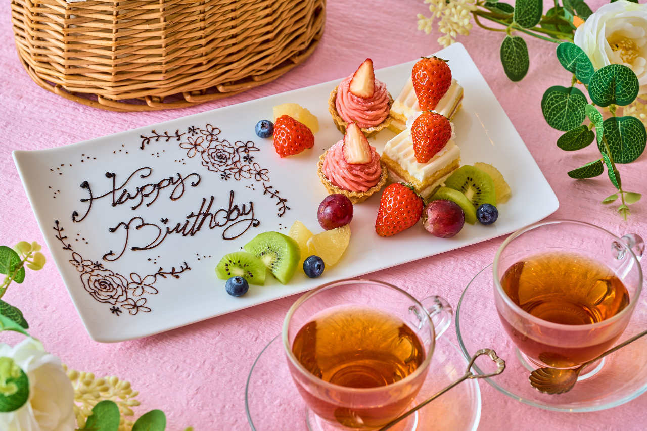 プルメリアカフェ（横浜駅/カフェ） - 楽天ぐるなび