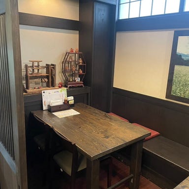 会津十割そばと季節の天ぷら 玄武 横須賀中央_8名様がお入りになれる、半個室のお席は2席。4名様~ご利用になれます。※夜のみ可