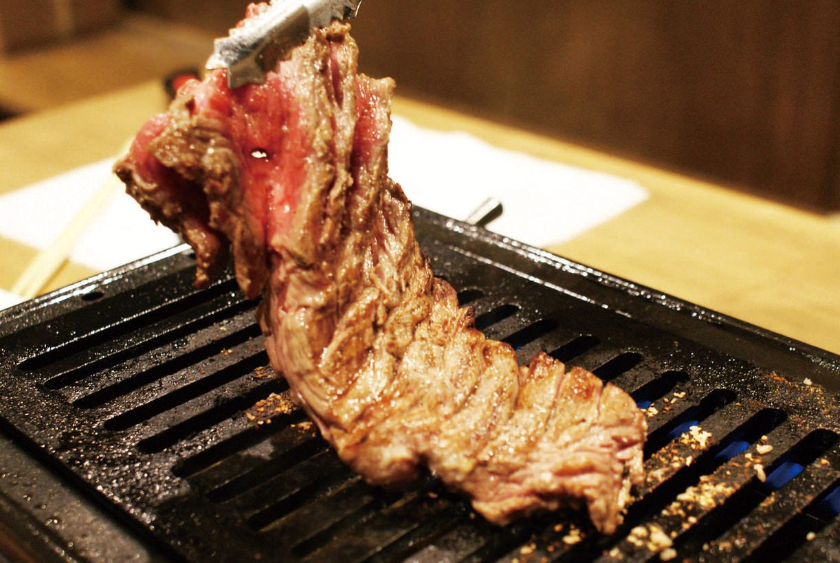 焼肉 とんび 栄 店