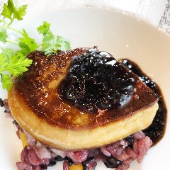 鉄板で香ばしいフォアグラ