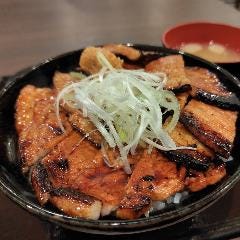 豚丼 小豚家