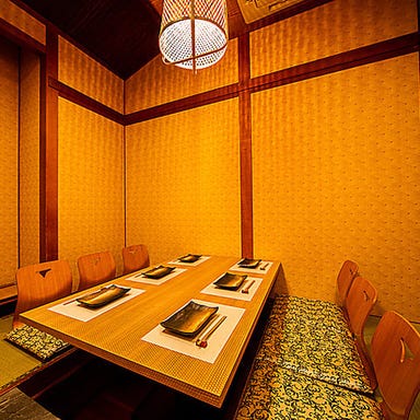 【掘炬燵個室】博多もつ鍋と馬肉×九州料理 博多橘 すすきの  店内の画像
