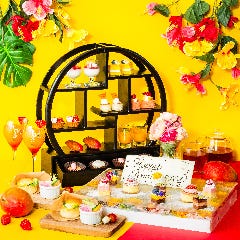 ザ・レギャン・トーキョー_【母の日お祝い】トロピカルAfternoon Tea+感謝のメッセージを添えたフラワープレート+母の日プチギフト