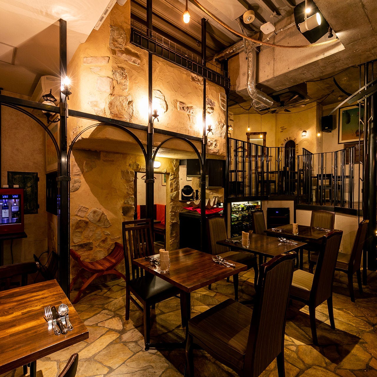 御徒町 Le glouton ル グルトンの店内