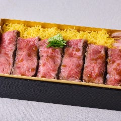 寿司屋さんのローストビーフ重