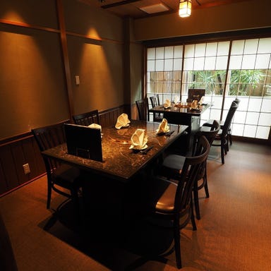 個室×本格焼肉・鉄板焼き 梨の家 －nashinoya－ 五反田店 店内の画像