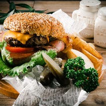 ［グリル＆ステーキ］LAZOR GARDEN DINING Grill＆Steakの画像