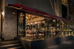 LAZOR GARDEN DINING 