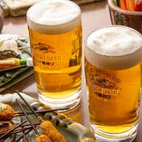 【串カツにはビール】
生ビールはもちろんクラフトビールも！