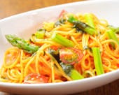 本日のスパゲッティはその日の旬の食材で仕立てる絶品です！