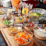 サラダバー食べ放題付きランチ♪