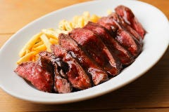 牛ハラミステーキ ポムフリット添え