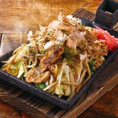”つよコシ“ちゃんぽん麺の 濃厚ソースの鉄板焼きそば
