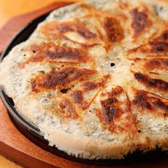 鉄鍋餃子