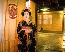 舞妓さんを呼んで京都で華やかな宴席
