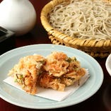 【季節限定蕎麦】小エビと野菜のかき揚げ天ぷら蕎麦