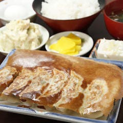 自家製餃子食べ放題×本格中華 餃子や 東神奈川店