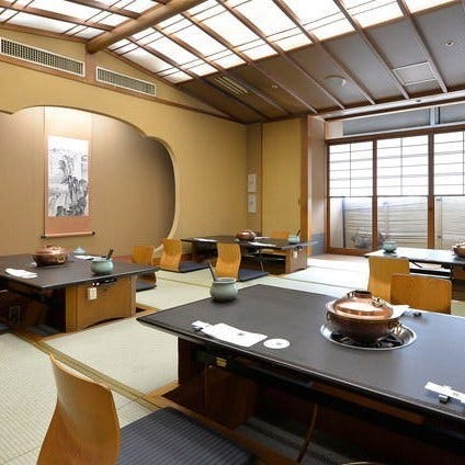 掘りごたつ個室では50名様迄のご宴会も承っております しゃぶしゃぶ すき焼きしゃぶ禅 小倉店_掘りごたつ個室では50名様迄のご宴会も承っております