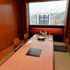 しゃぶしゃぶ すき焼きしゃぶ禅 小倉店_卓上にはIH式のヒーターを設置。お子様連れも安心です。