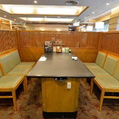 しゃぶしゃぶ すき焼きしゃぶ禅 小倉店_【テーブル席（4名様&times;10卓・6名様&times;2卓）】ご利用人数に合わせて幅広く対応可能