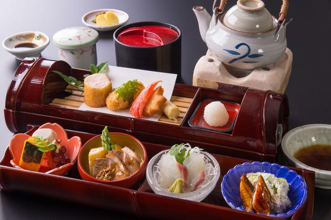 四日市みやび 四日市 日本料理 ぐるなび