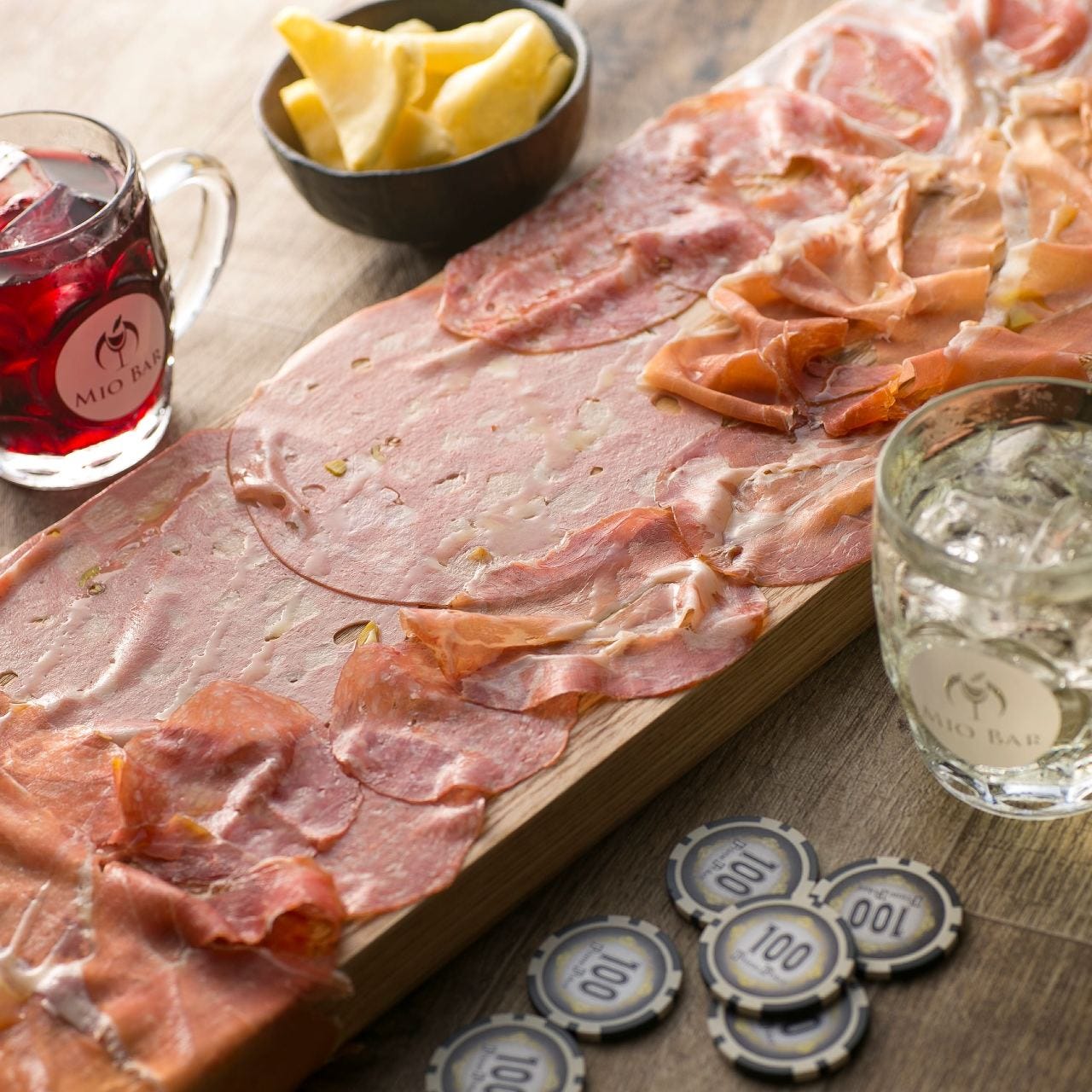 生ハムとPIZZA。86ストア_熟成生ハム！プロシュート♪【各地】