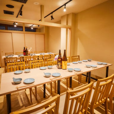 個室居酒屋 海鮮×炭×八丁味噌 燈 ‐tomoshibi‐ 東岡崎店_完全個室のテーブル席は最大20名様までご利用可能です。
