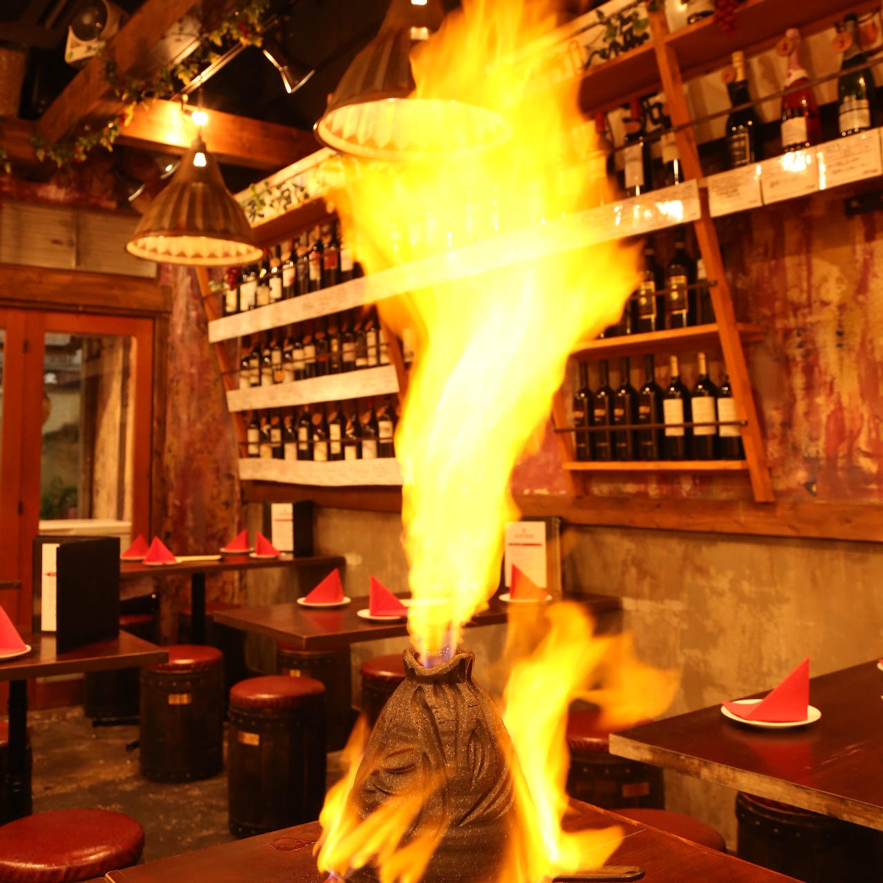 ぐるなび限定 宴会 名物の塊肉グリルやデザート付き 豚バルｏコース 全10品 2 5h飲み放題付き の詳細 豚バルｂｙｏ 塊 日本橋 居酒屋 ぐるなび