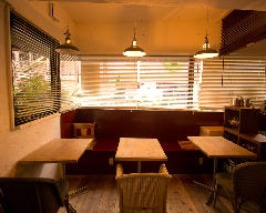 ニジイロ Dining Cafe＆Bar