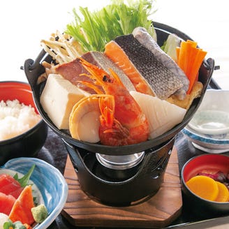 相撲茶屋 ちゃんこ江戸沢 両国総本店 ランチメニュー ぐるなび