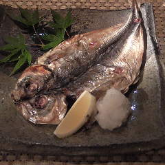 四季旬菜 いおり_鯵の開きも脂がのって美味しい！