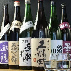 なかなか見かけないような新潟の地酒を多数ご用意しております！