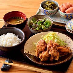 博多もつ鍋 やまや 大阪北浜店 ランチメニュー ぐるなび 博多もつ鍋 やまや 大阪北浜店 ランチメニュー ぐるなび