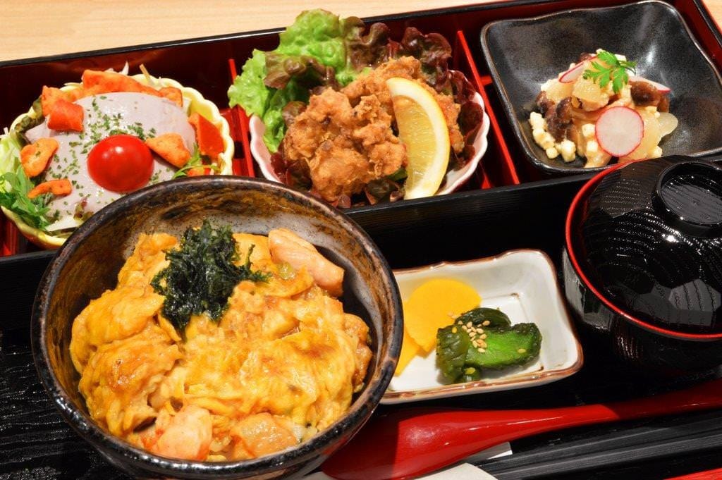 赤い鳥 Jr高蔵寺駅店 料理 ドリンク ぐるなび