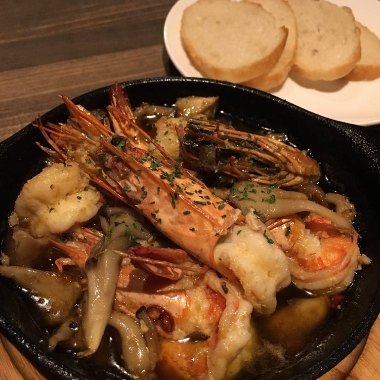 AND...You 公津の杜_海老とブロッコリーのアヒージョ