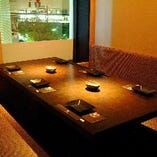 完全個室は周りが気にならない落ち着いたプライベート空間です