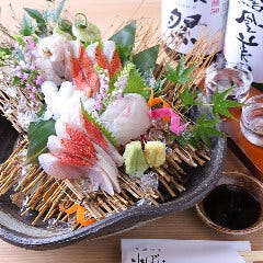 旬の食材を使用した、季節の味覚を楽しめる逸品の数々