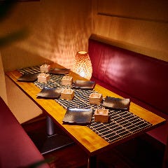 2名様～ご利用可能なプライベート個室席を完備。デートにも◎