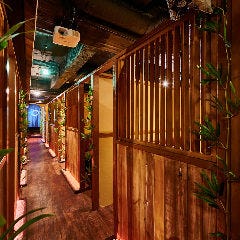 団体様でも安心の広々個室空間をご用意。新宿での貸切も大歓迎◎